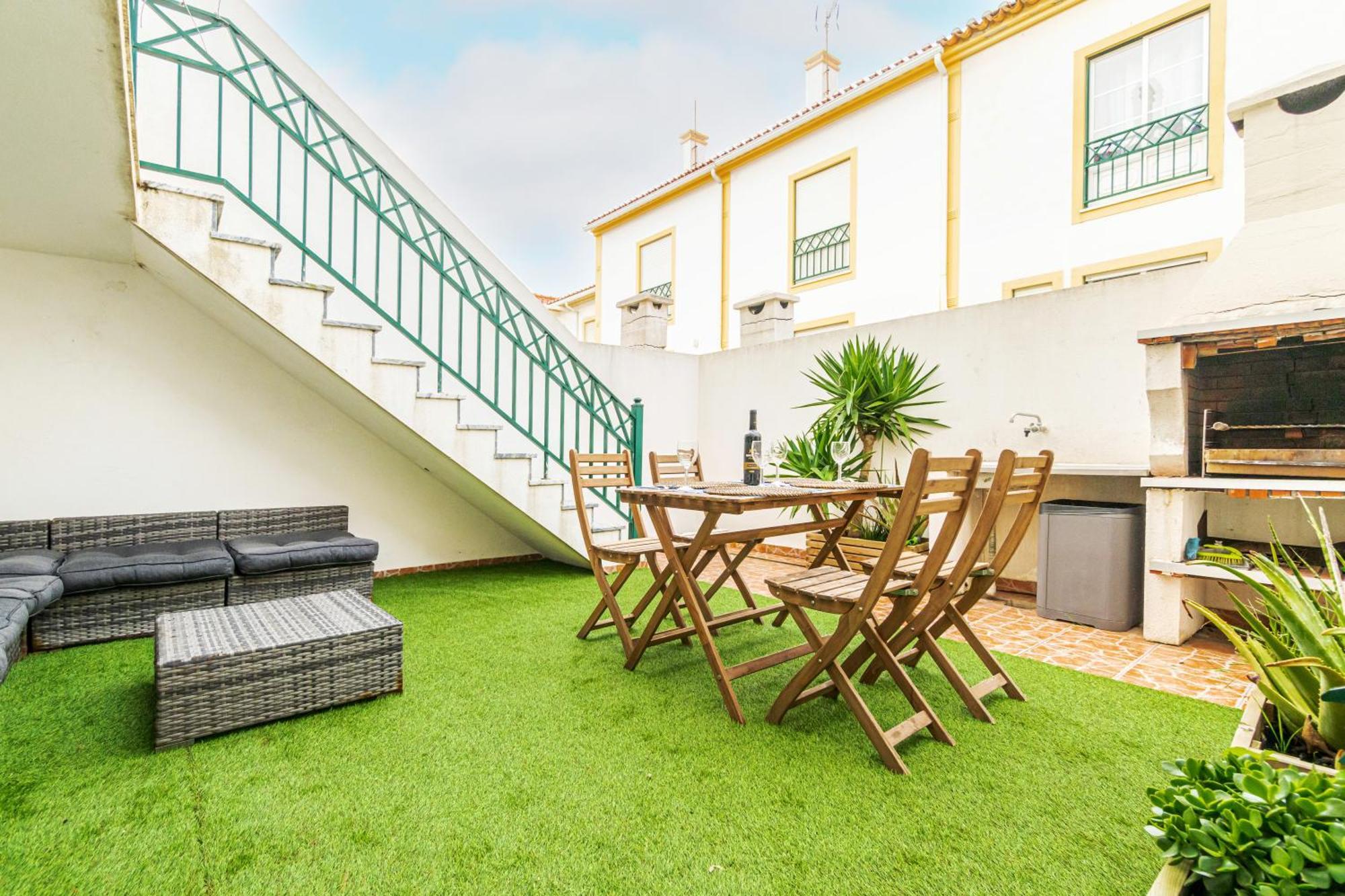 Baleal Happiness Surf House Villa Ferrel  Exterior photo